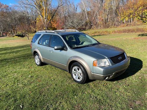 Used 2006 Ford Freestyle SEL image 2