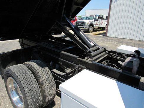 Used 2021 Ford F550 2WD Crew Cab Super Duty image 41