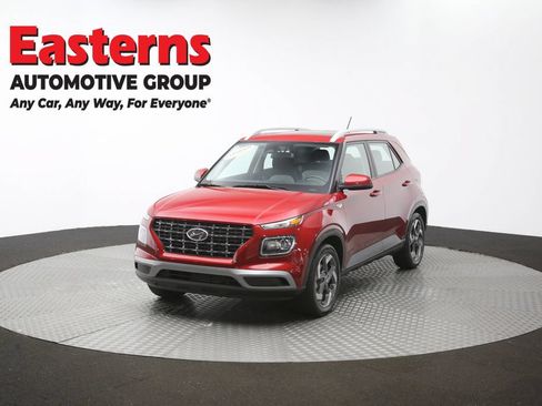 Used 2025 Hyundai Venue SEL FWD image 56