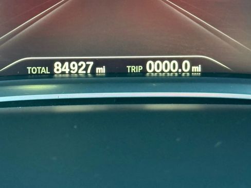 Used 2016 BMW 750i xDrive image 21