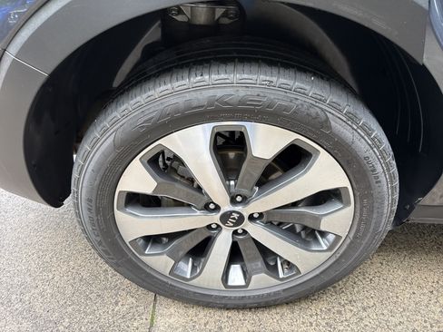 Used 2021 Kia Telluride S AWD/4WD image 17