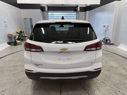 Used 2023 Chevrolet Equinox LT FWD image 11