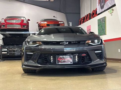 Used 2018 Chevrolet Camaro SS RWD image 45