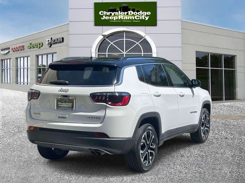 Used 2022 Jeep Compass Limited AWD/4WD image 6