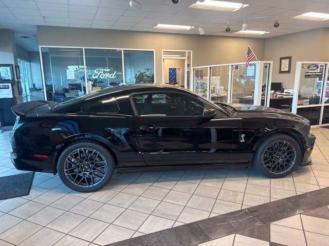 Used 2013 Ford Mustang Shelby GT500 RWD image 8
