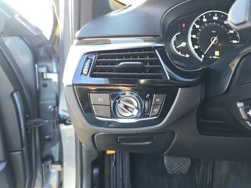 Used 2018 BMW 530i xDrive image 26