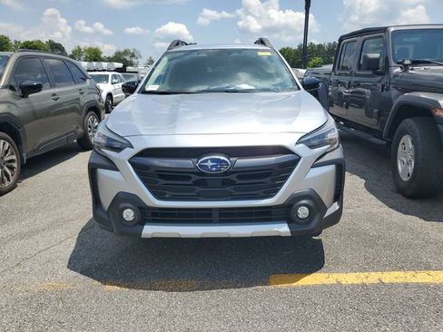 Used 2024 Subaru Outback Limited AWD/4WD image 2