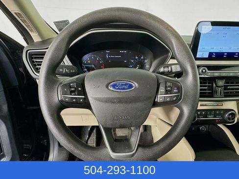 Used 2020 Ford Escape SE image 11