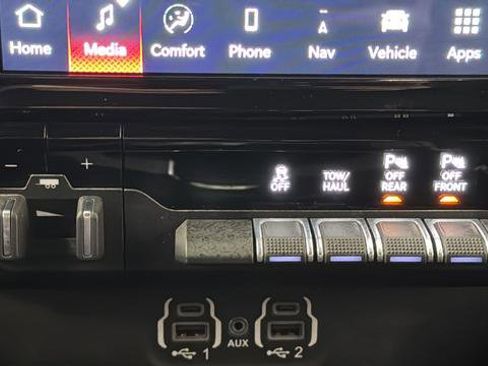 Used 2022 RAM 1500 Rebel w/ Rebel Level 2 Equipment Group AWD/4WD image 32
