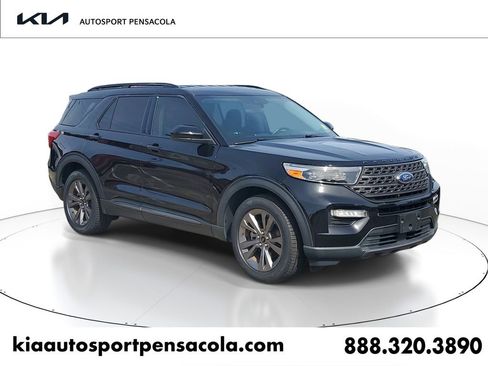 Used 2022 Ford Explorer XLT w/ Equipment Group 202A RWD image 1