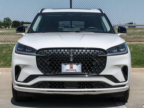 Used 2025 Lincoln Aviator Reserve w/ Jet Appearance Package AWD/4WD image 7