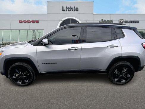 Used 2019 Jeep Compass Altitude image 4