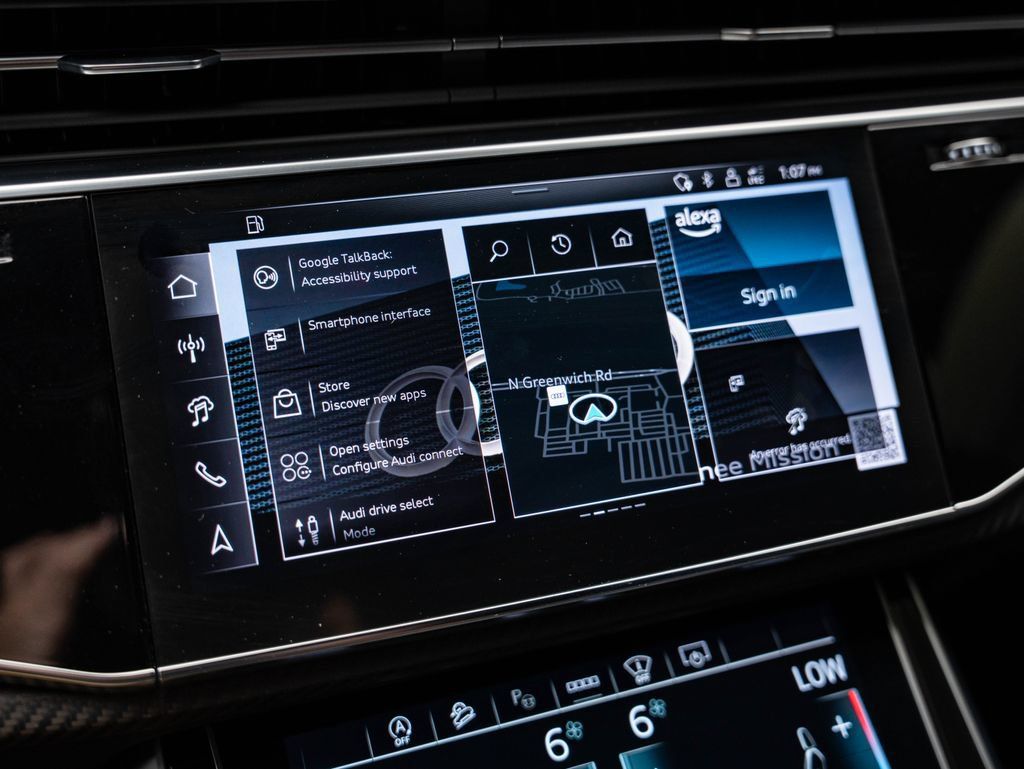 Used 2025 Audi RS Q8 performance AWD/4WD image 32