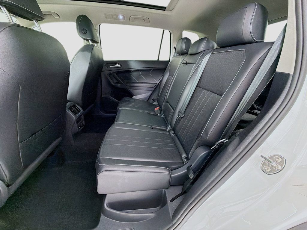 Used 2024 Volkswagen Tiguan SE w/ Panoramic Sunroof Package AWD/4WD image 24