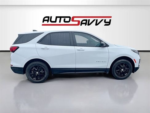 Used 2022 Chevrolet Equinox LS w/ LS Convenience Package image 8