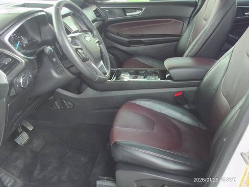 Used 2020 Ford Edge Titanium w/ Equipment Group 301A AWD/4WD image 7