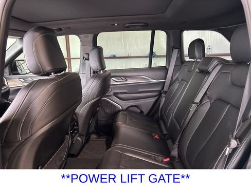 Used 2026 Jeep Grand Cherokee Limited w/ Limited Altitude Package AWD/4WD image 31