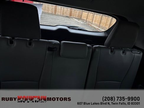 Used 2023 Toyota Highlander Limited image 27