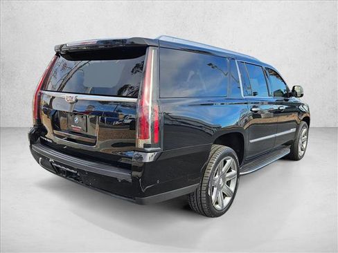Used 2020 Cadillac Escalade ESV Luxury image 5