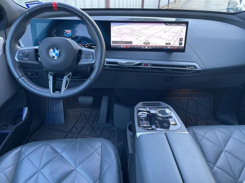 Certified 2025 BMW iX M60 image 11