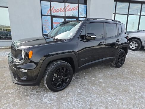 Used 2023 Jeep Renegade Altitude w/ Sun/Sound Group image 3