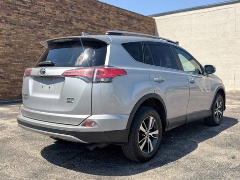 Used 2018 Toyota RAV4 XLE w/ Plus Extra Value Package AWD/4WD image 8