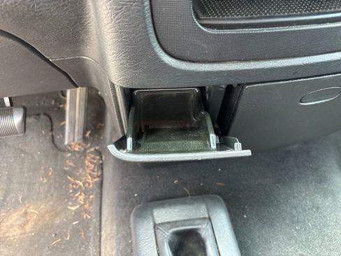 Used 2004 Dodge Ram 2500 Truck SLT w/ Sport Appearance Group image 21