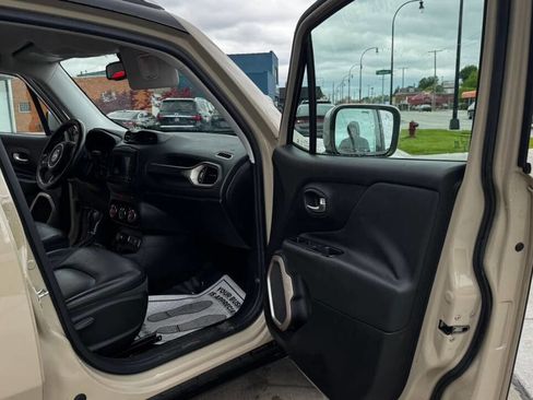 Used 2015 Jeep Renegade Limited w/ Safety & Security Group I AWD/4WD image 15