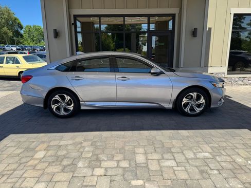 Used 2019 Honda Accord EX-L image 8