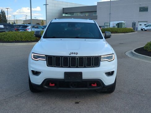 Used 2017 Jeep Grand Cherokee Trailhawk w/ Trailhawk Luxury Group image 3