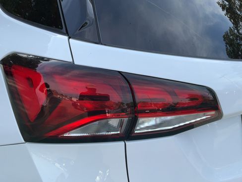 Certified 2024 Chevrolet Equinox LS w/ LS Convenience Package FWD image 29