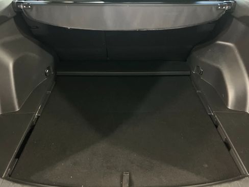 Used 2025 Toyota RAV4 XLE FWD image 16