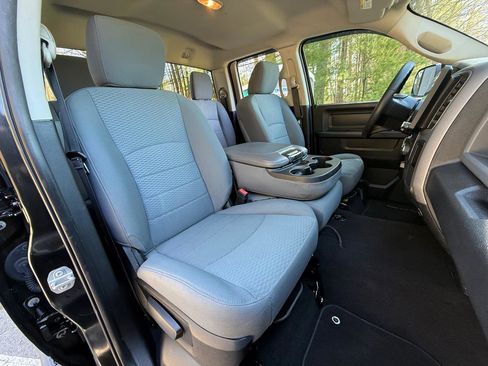 Used 2017 RAM 1500 Express AWD/4WD image 24