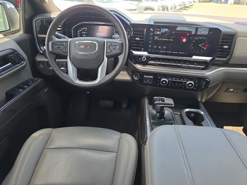Used 2023 GMC Sierra 1500 SLT w/ SLT Premium Plus Package AWD/4WD image 13