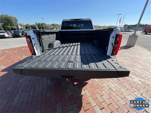 Used 2024 GMC Sierra 2500 SLT w/ SLT Premium Package image 36
