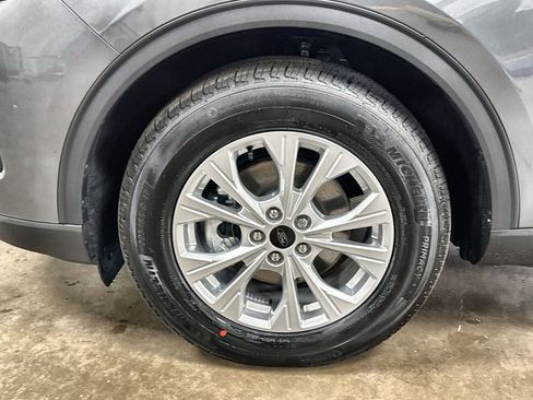 New 2026 Ford Escape Active image 32