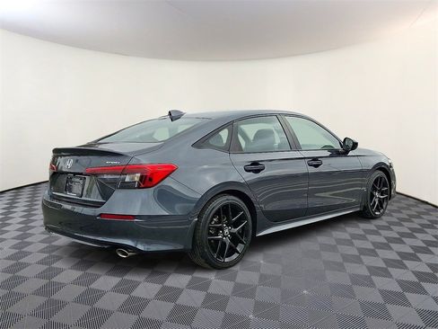 Used 2022 Honda Civic Sport image 9