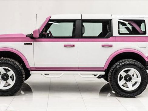 Used 2025 Ford Bronco RETRO image 10