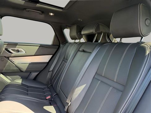 Used 2023 Land Rover Range Rover Velar R-Dynamic S image 21