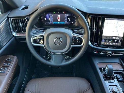 New 2026 Volvo V60 B5 Cross Country Plus image 12