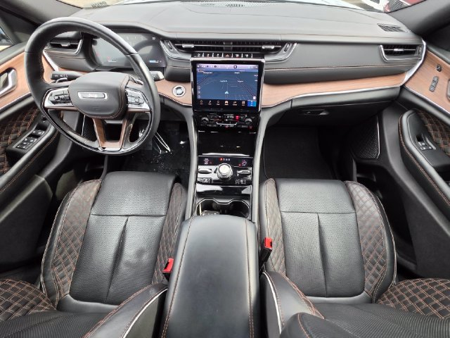 Certified 2025 Jeep Grand Cherokee Summit w/ Obsidian Package AWD/4WD image 8