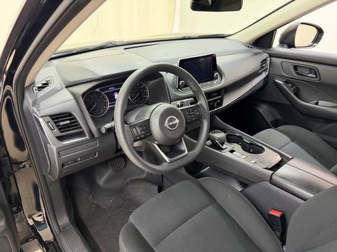 Used 2024 Nissan Rogue S FWD image 20