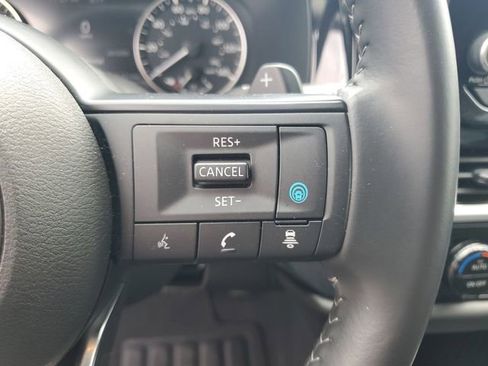 Used 2025 Nissan Pathfinder SV w/ Cargo Package FWD image 12