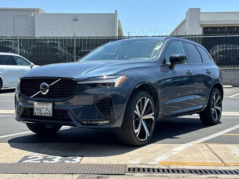 Used 2024 Volvo XC60 B5 Ultimate w/ Protection Package Premier AWD/4WD image 2