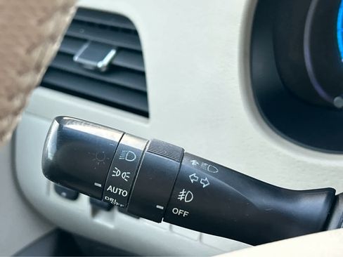 Used 2013 Toyota Sienna XLE image 34