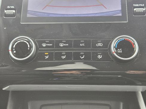 Used 2022 Hyundai Tucson SEL w/ Winter Package image 21