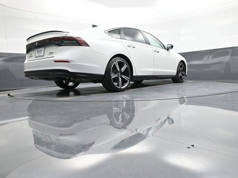 Certified 2023 Honda Accord Sport image 29