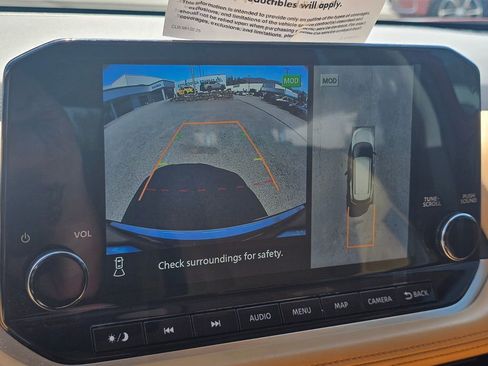Used 2022 Nissan Rogue Platinum w/ Head-Up Display Package AWD/4WD image 28