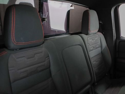 Used 2023 Nissan Frontier PRO-4X w/ Technology Package AWD/4WD image 29