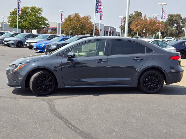 Used 2026 Toyota Corolla LE FWD image 7